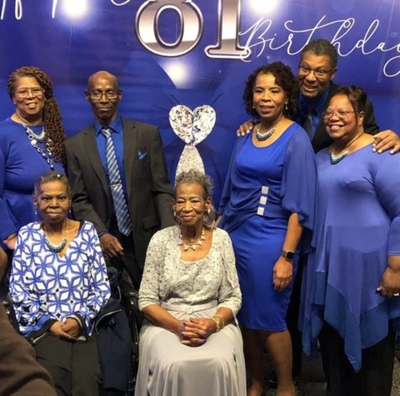 Profile Picture of Dawn Brown (@mddsbc) on Poshmark