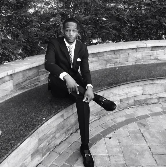 Profile Picture of Sunny Okoroji (@sokoroji) on Poshmark