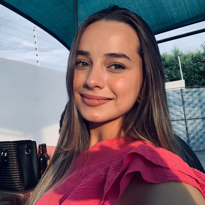 Profile Picture of carol💋 (@carolbernardinooo) on Tiktok