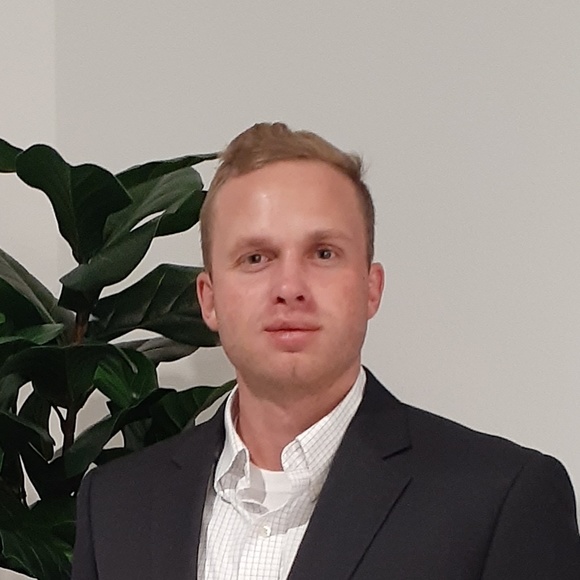 Profile Picture of Garrett Saunders (@gasa9119) on Poshmark