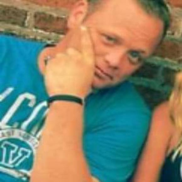 Profile Picture of Robert Harrison (@rghjr1977) on Poshmark