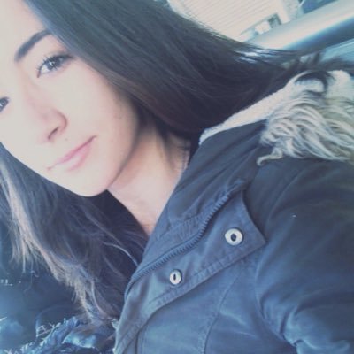Profile Picture of Lara (@lara_dimartino) on Twitter