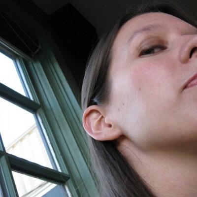 Profile Picture of Lisa Hillier Johnson (@Leese1015) on Twitter