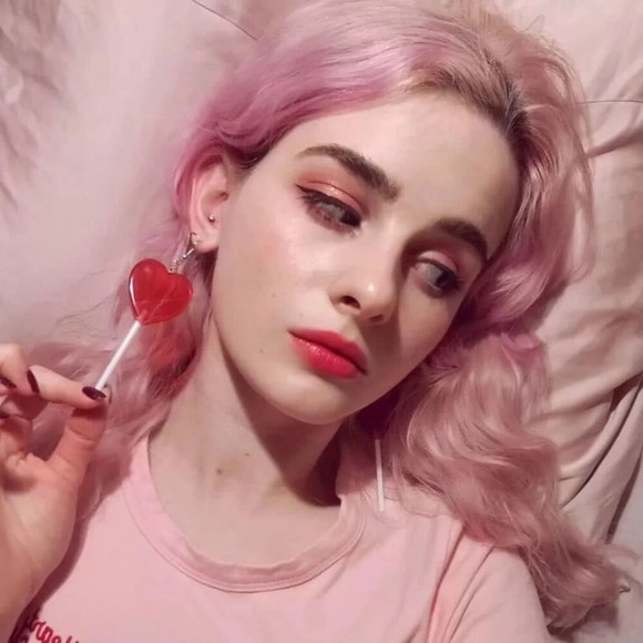 Profile Picture of Valonda Keanonqn (@valondakeanonqn) on Poshmark