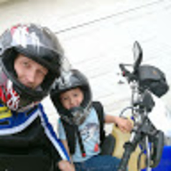 Profile Picture of James Nunn (@jamesnunn0813) on Poshmark