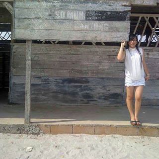 Profile Picture of Sheren Lavita (@sheren.lavita.7) on Facebook