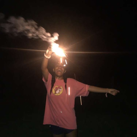 Profile Picture of Cherra Gafney (@cherragafney) on Poshmark