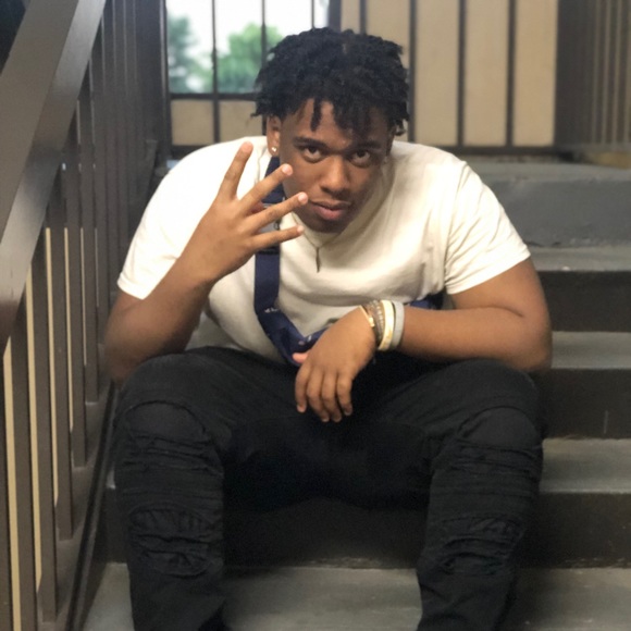 Profile Picture of Jakel Tharpe (@jakel931) on Poshmark