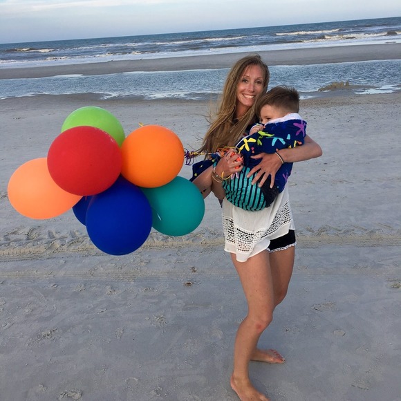 Profile Picture of Danielle Prior (@danielleprior) on Poshmark