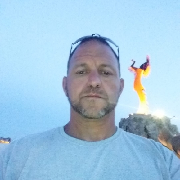 Profile Picture of Bryce Lowmaster (@bclow759) on Poshmark