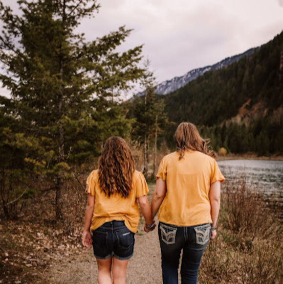 Profile Picture of Kennedy Starika (@kennedy_starika) on Poshmark