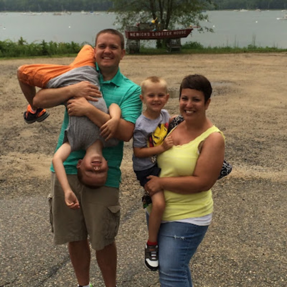 Profile Picture of Sarahanne Timian (@sarahannetimian) on Poshmark