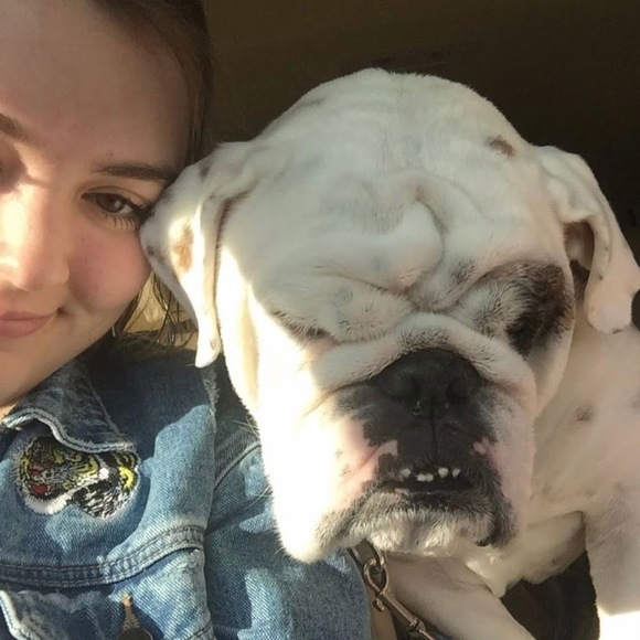 Profile Picture of Annie Macrae (@anniemacrae) on Poshmark