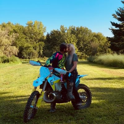 Profile Picture of Hailey Ray (@hailey_ray17) on Twitter