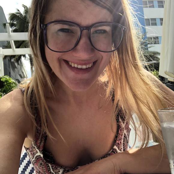 Profile Picture of Alisen Mistell (@alisenmistell) on Poshmark