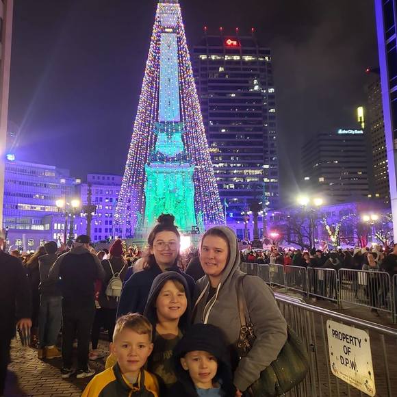 Profile Picture of Cassidy Fougerousse (@cfougerousse) on Poshmark