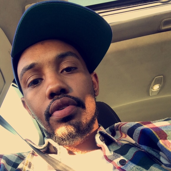Profile Picture of Brandon Saggers (@brandondseann) on Poshmark