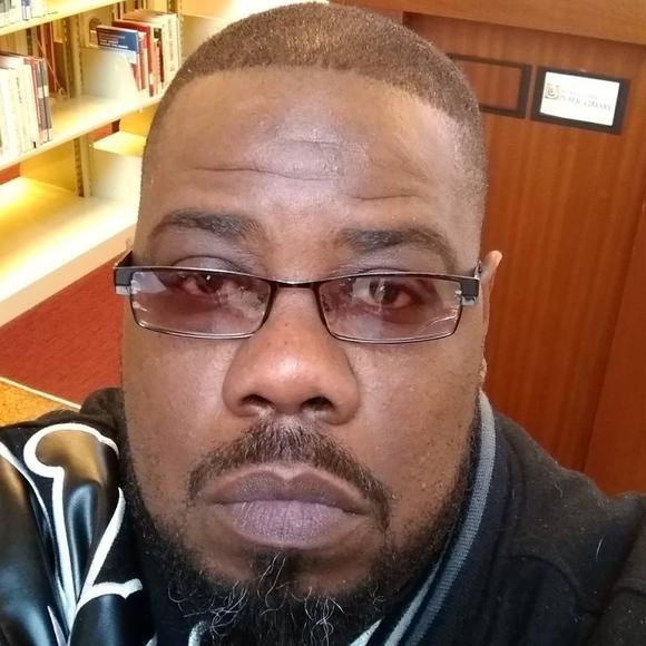 Profile Picture of Ernest Scott (@eescott5672) on Poshmark