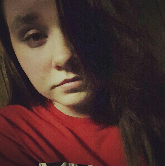 Shylo Jackson - Poshmark Profile Picture of Shylo Jackson (@gingervibes2017) on Poshmark