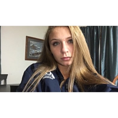 Profile Picture of Little Bakess  ❣ (@baker_kelsi) on Twitter