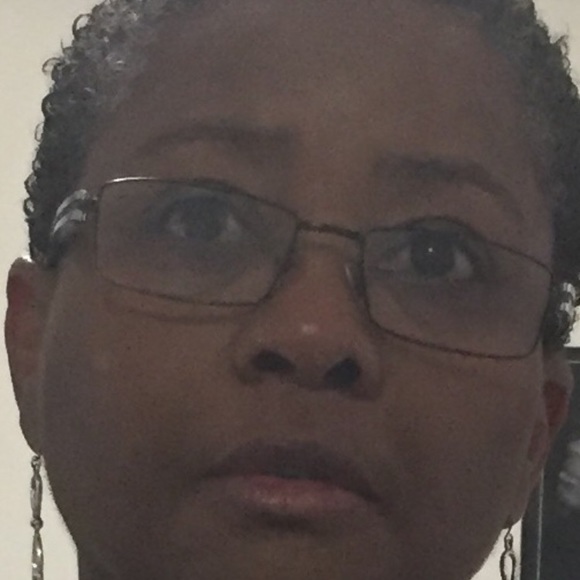 Profile Picture of Sandra Joseph (@sadamj) on Poshmark