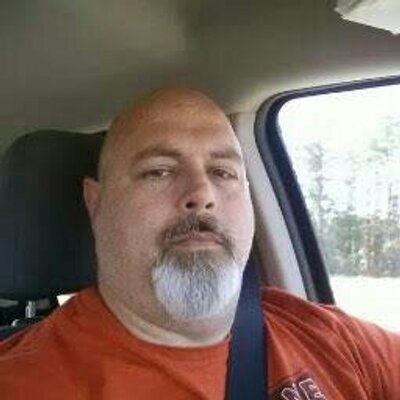 Profile Picture of Jerry Huffman (@bluedog44) on Twitter