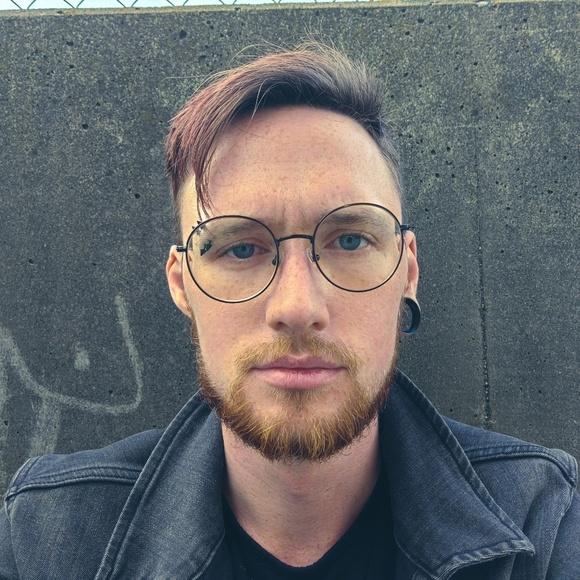 Profile Picture of Jacob Dobrinsky (@jacobdobrinsky) on Poshmark