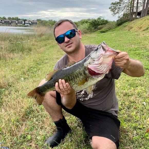 Profile Picture of Gaetano Criscuoli (@gaetano_c) on Poshmark