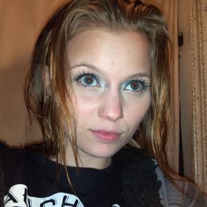 Profile Picture of Lori Patrick (@guttingcupid89) on Myspace