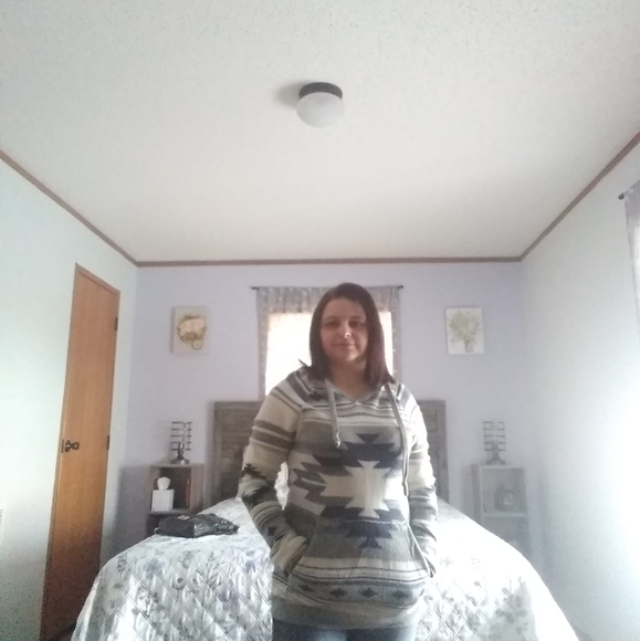 Profile Picture of Sarah Sargent (@lilsargentsks) on Poshmark