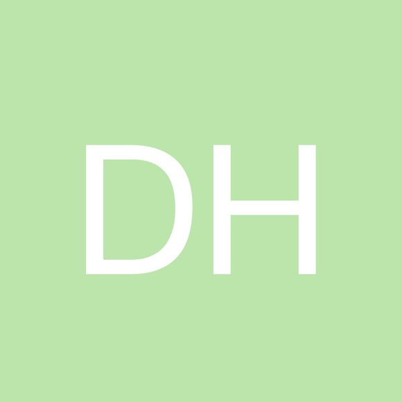 Profile Picture of Donna Hooks (@donnahooks574) on Poshmark