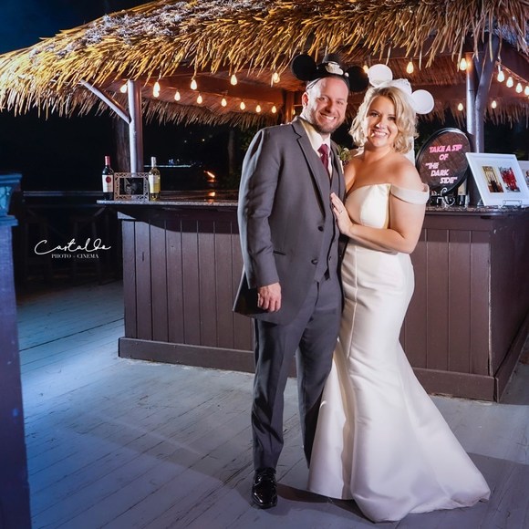 Profile Picture of Shelby Slatten (@slats015) on Poshmark