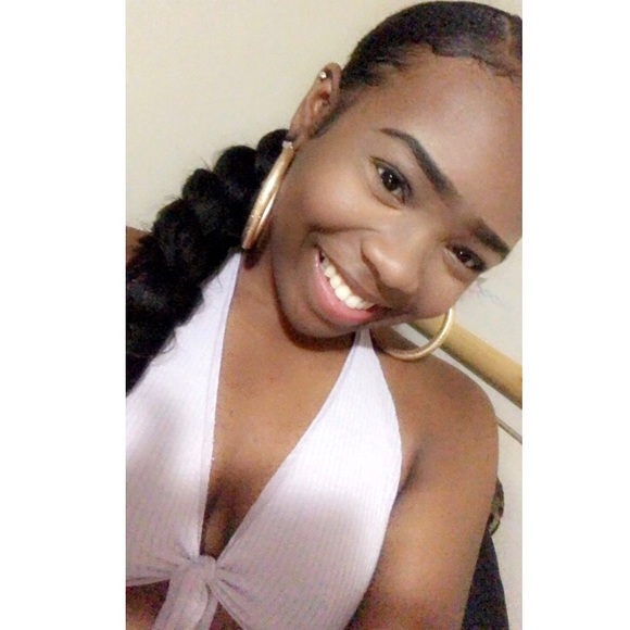 Profile Picture of Tori Wilkins (@tori_donyae) on Poshmark