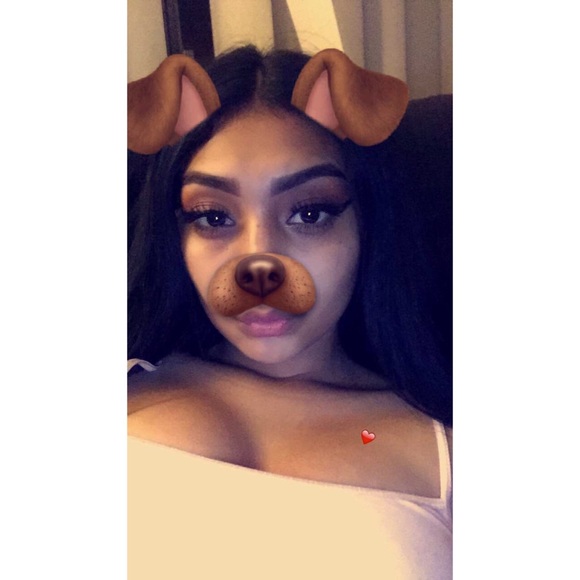 Profile Picture of Jasmine Mota (@jayy_marie23) on Poshmark