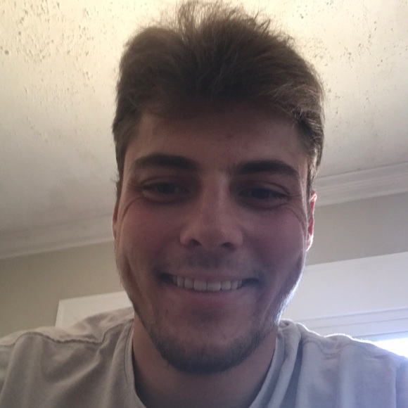 Profile Picture of Zachary Higgs (@zmh4) on Poshmark