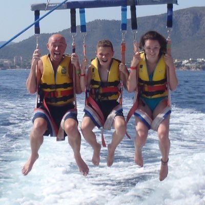 Profile Picture of Paul Posthill (@possysnr) on Twitter