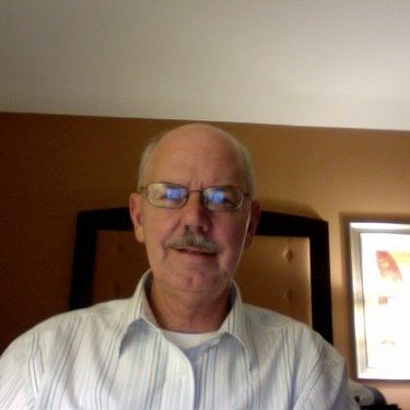 Profile Picture of Mike Holcomb (@lifechurchoxf) on Twitter
