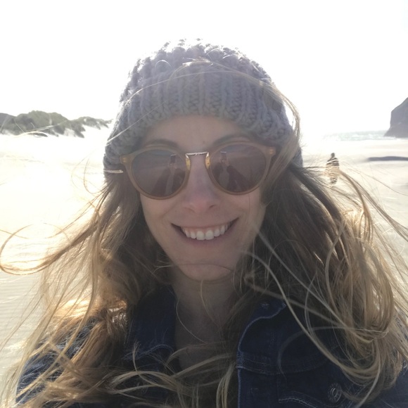 Profile Picture of Pam Kirson (@pammk18) on Poshmark