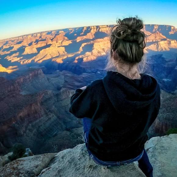 Jessie Hull - Poshmark Profile Picture of Jessie Hull (@hortonwho88) on Poshmark