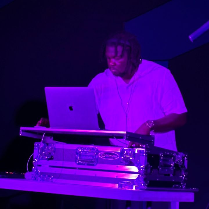 Profile Picture of Jerry Cole (@coleworldent) on Tiktok