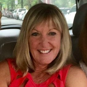 Profile Picture of Lori Gould (@lorigould22) on Twitter