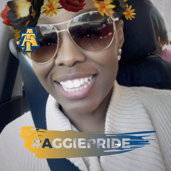 Profile Picture of Tabitha Miles (@tdmiles) on Poshmark