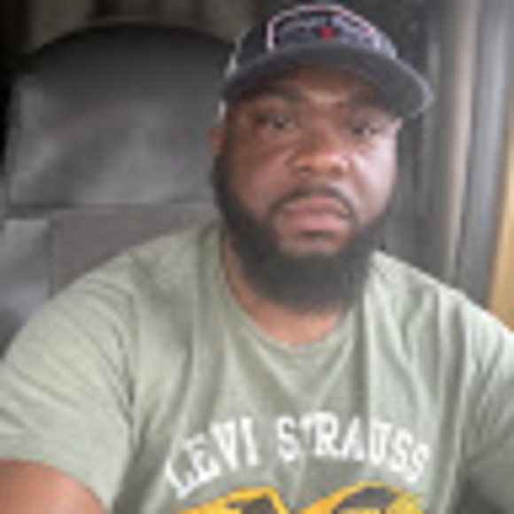 Profile Picture of Byron Dunmeyer (@byrond1984) on Poshmark