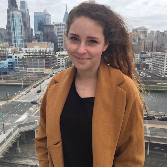 Profile Picture of Autumn Stuart (@stuarta18) on Poshmark