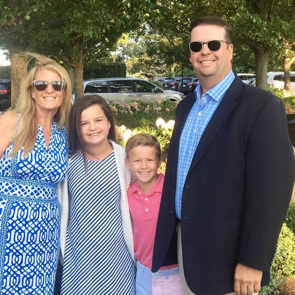 Profile Picture of Nicole Latour maclaughlan (@latourdecor) on Poshmark