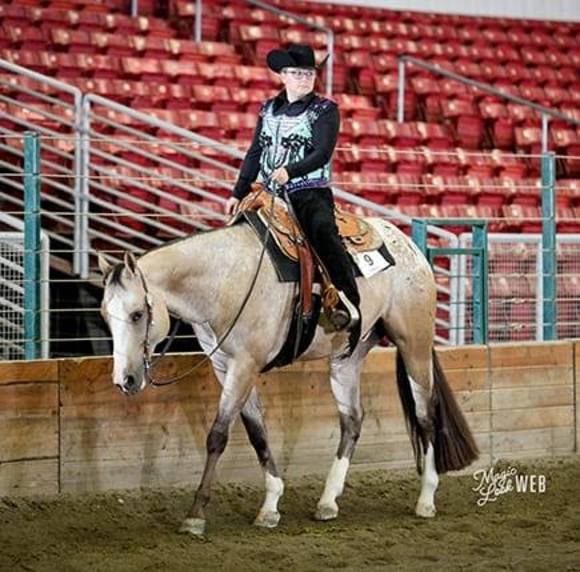 Profile Picture of Ariel Knight (@arieltuttle89) on Poshmark