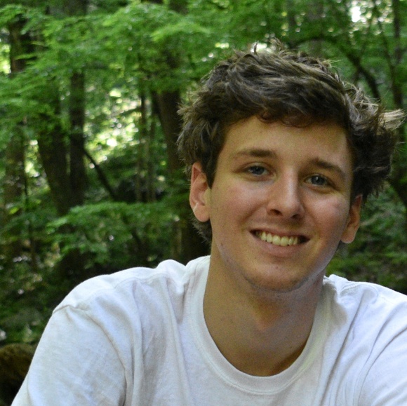 Profile Picture of Ryan Ellis (@ryanellis0112) on Poshmark