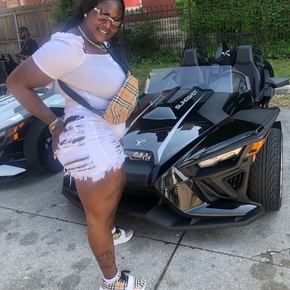 Profile Picture of Janay Shedrick (@janayshedrick) on Poshmark