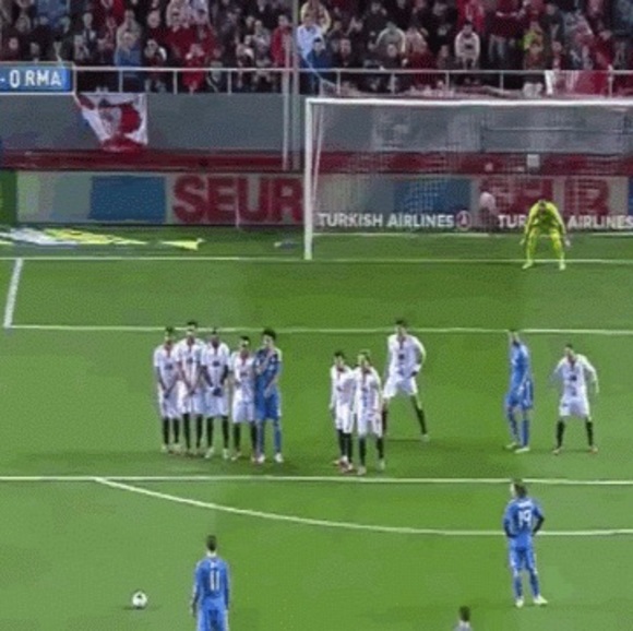 Profile Picture of Lukas Polcer (@minicookiesfut) on Poshmark