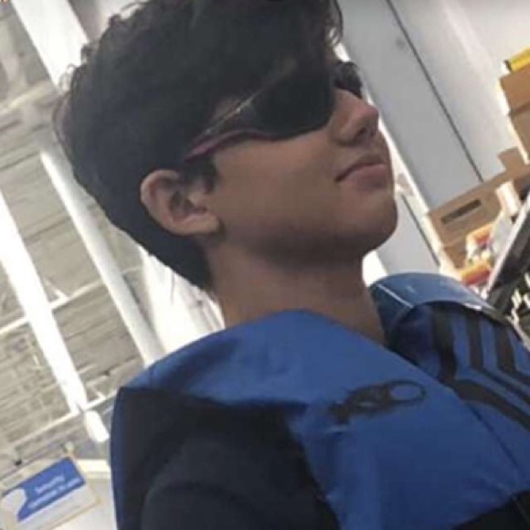 Profile Picture of Matthew Pastrana (@matthewpastrana) on Poshmark